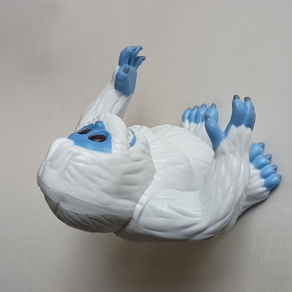 Bumble (Abominable Snowman) from Rudolph the Red-Nosed Reindeer - Picture 6 of 8